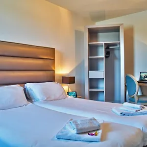 https://adonis-hotel-bayonne.biarritzhotels.info